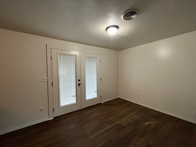 Dining Area w/back door - 1299 SE Grandview Ave