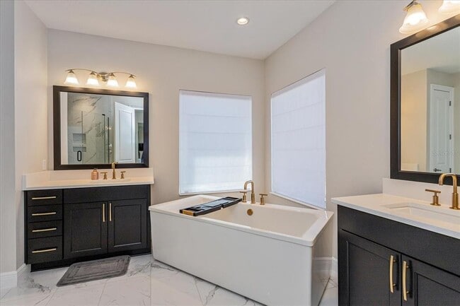 Building Photo - 8222 Topsail Pl