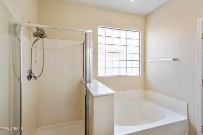 Building Photo - 6209 S 43rd Dr