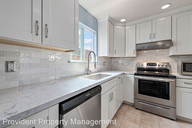 Building Photo - 2 br, 1.5 bath House - 127 N. 9th Street