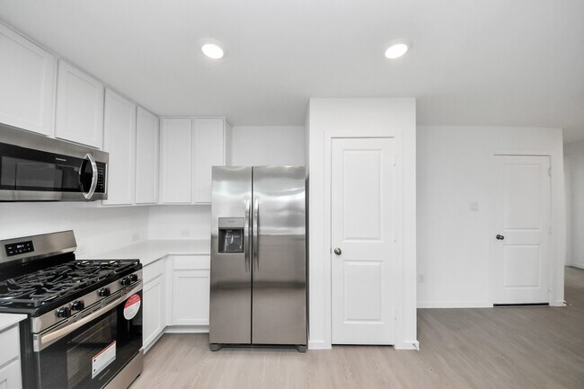 Building Photo - 25415 Birch St