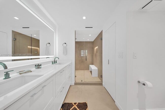 Building Photo - 199 Ocean Ln Dr