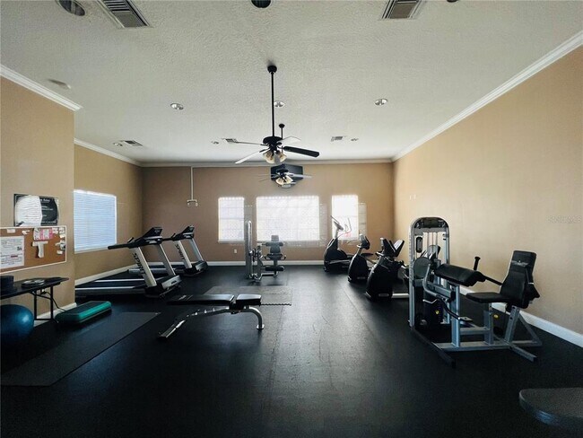 Building Photo - 6570 S Goldenrod Rd