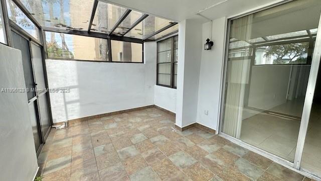 Building Photo - 10865 SW 112th Ave