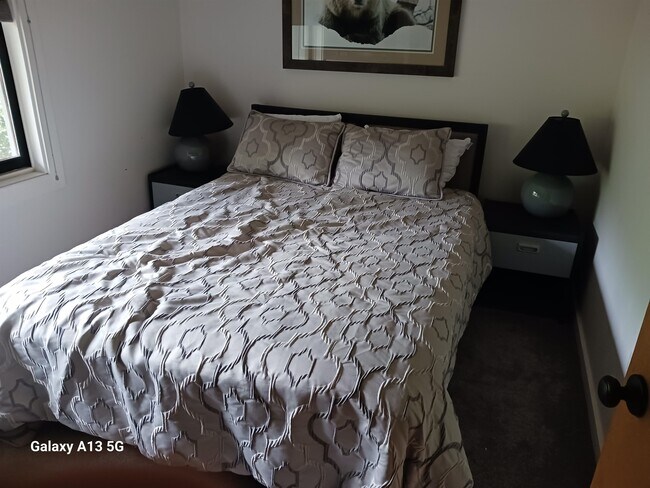 Building Photo - 114 Easterly Rd