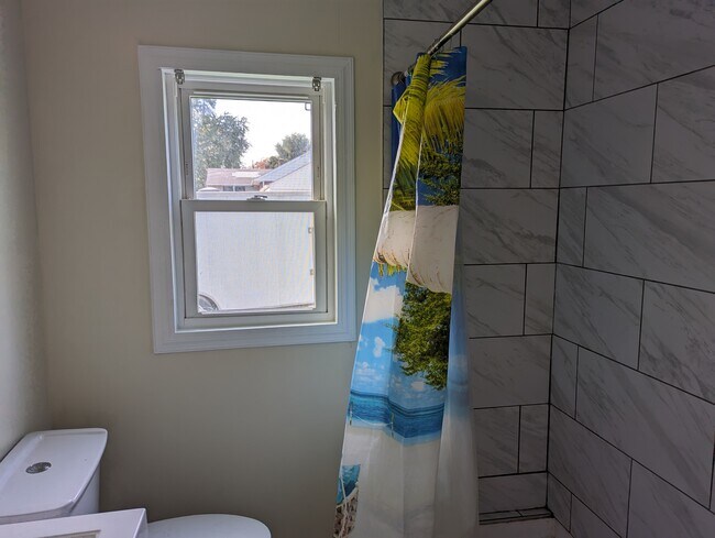 Building Photo - 2006 Telegraph Rd