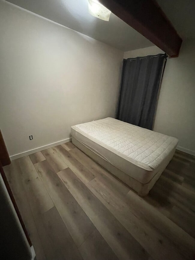 Building Photo - 383 Deer Trail