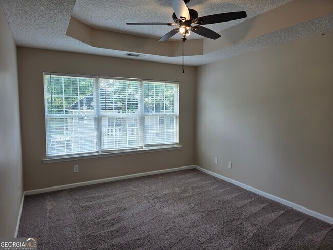Building Photo - 301 Aspen Arbor