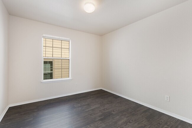 Building Photo - Highland Farms~Single Story 3 Bedroom with Study on Corner Lot