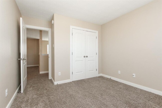 Building Photo - 24006 Lestergate Dr