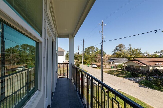 Building Photo - 1812 Palmetto Landing Dr