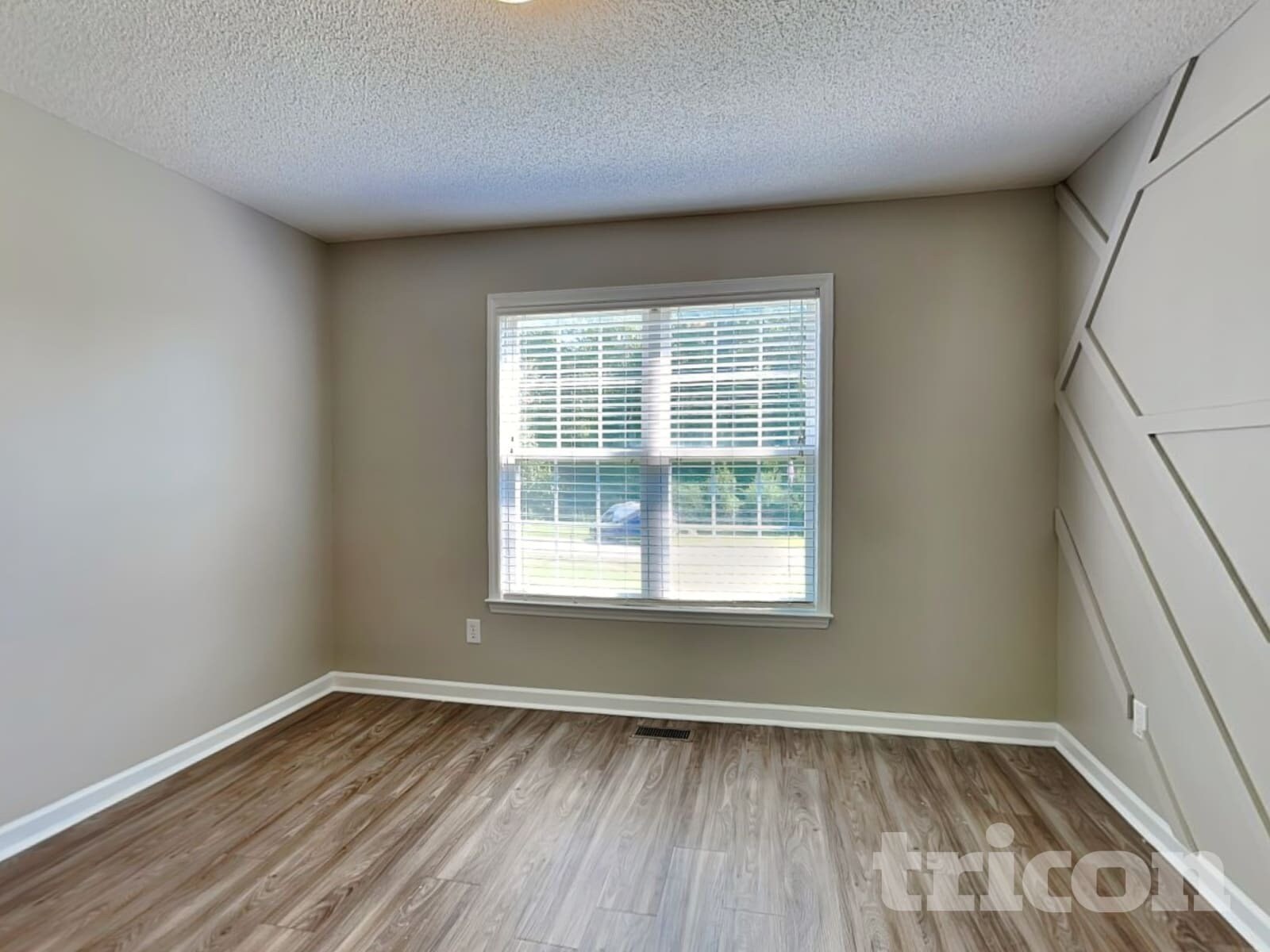 Building Photo - 46 Albemarle Dr