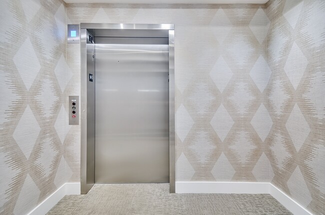 Building Photo - The Flats at Crossgates