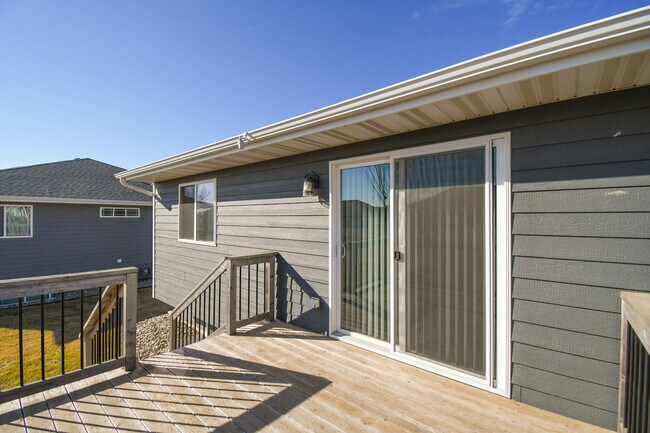 Building Photo - 3616 S Outfield Cir