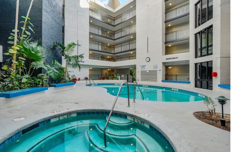 Building Photo - 10 Lemoyne Ave