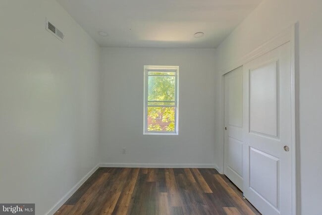 Building Photo - 5512 Locust St