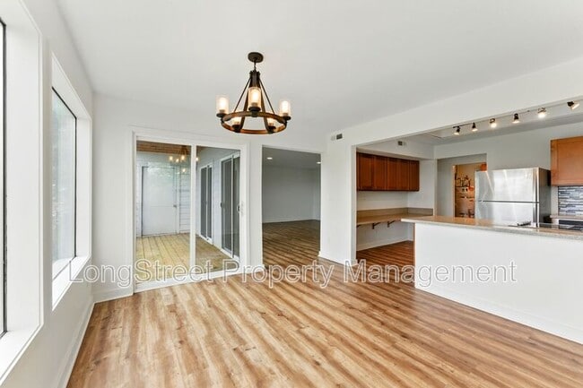 Building Photo - 48 Eagle Crest Dr