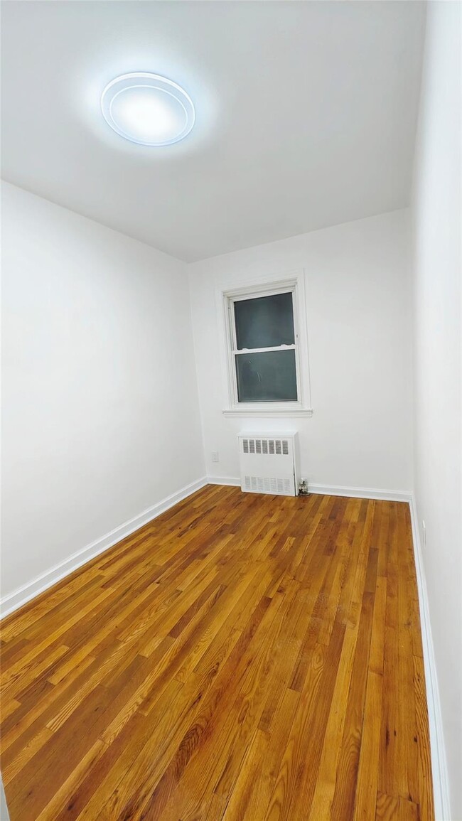 Building Photo - 150-12 78th Ave