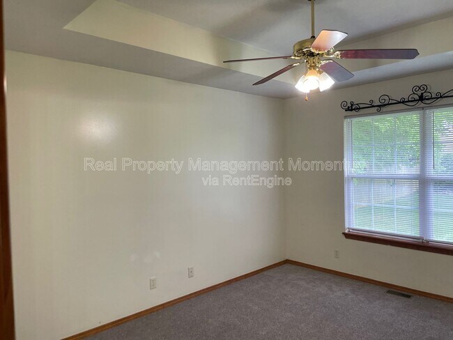 Building Photo - 3531 Leawood Ave