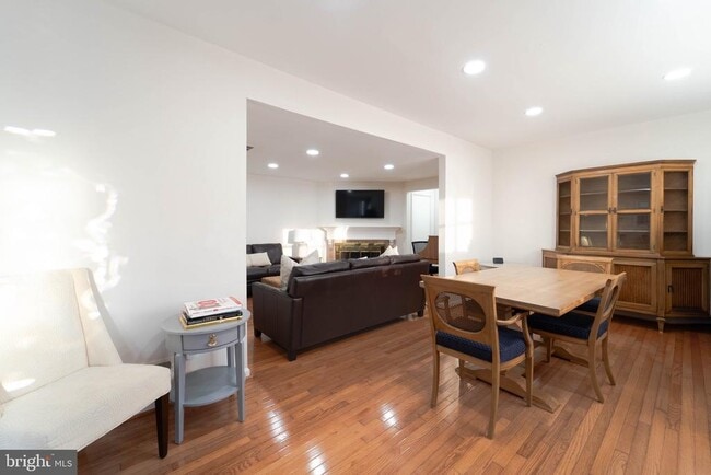 Building Photo - 5105 Spring Rock Ct