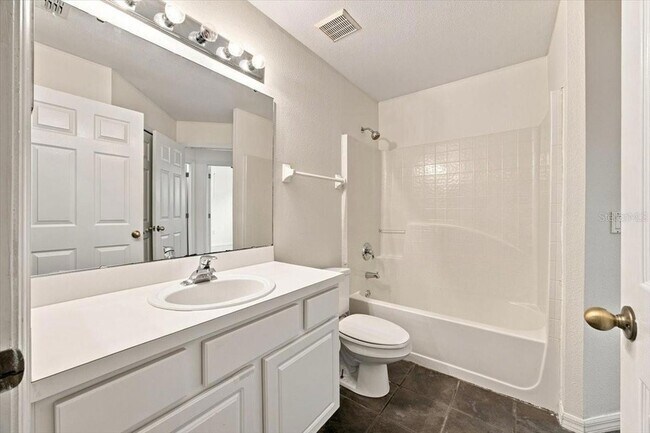 Building Photo - 2393 Paulette Dr