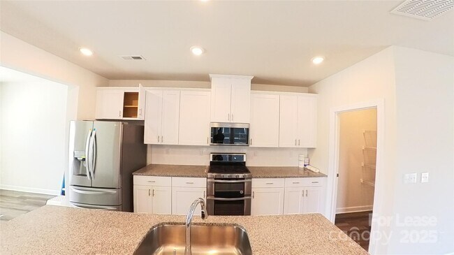 Building Photo - 2604 Greenmarket Dr