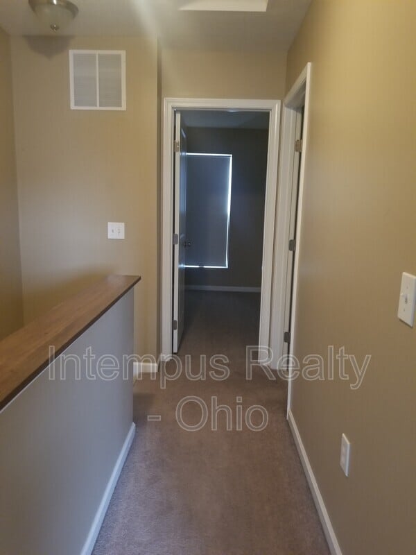 Building Photo - 3869 Dowitcher Ln