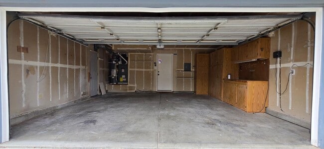 Building Photo - 112 Spinnaker Ct