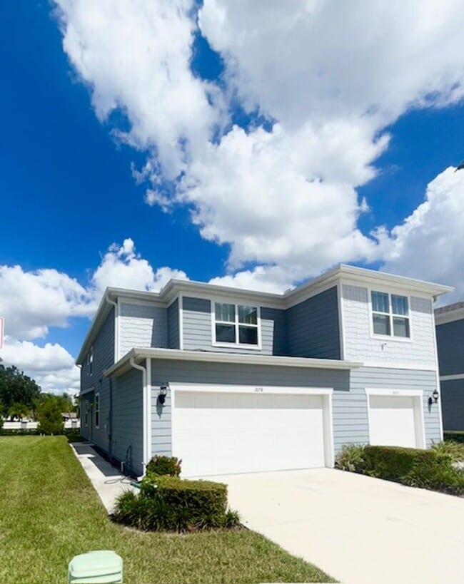 Primary Photo - Grayson Square