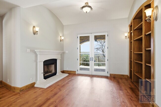 Building Photo - 8205 Asmara Ct