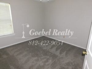 Building Photo - 3 bed 2 bath House on East side!
