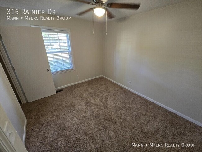 Building Photo - 316 Rainier Dr