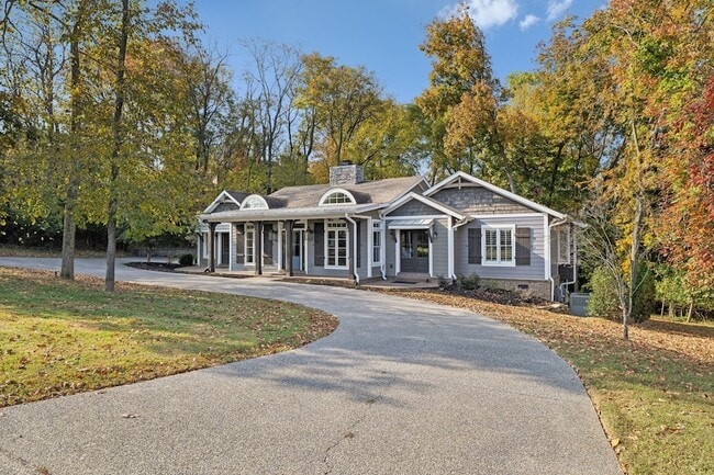 Building Photo - 301 Anchor Dr