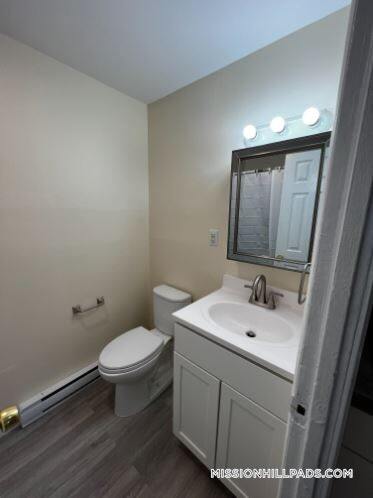 Building Photo - 888 Huntington Ave