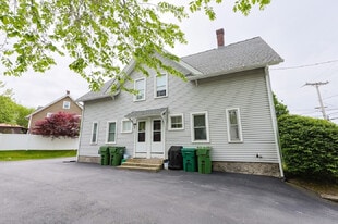 Building Photo - 258 Main St