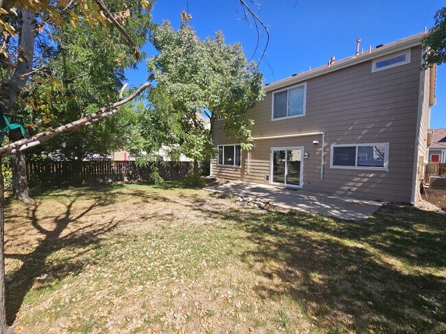 Building Photo - 10043 MacKay Dr