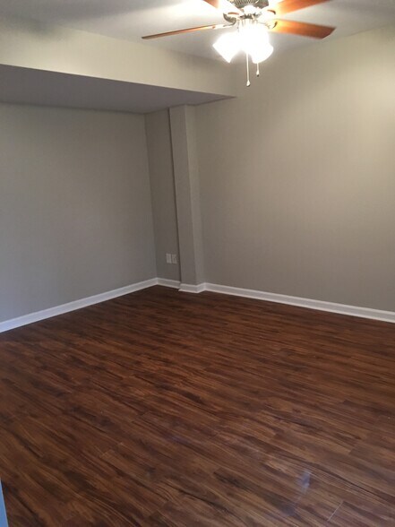 Building Photo - 5543 Crabtree Park Ct