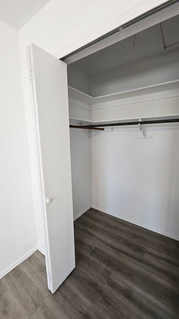 Building Photo - 3 bed 1.5 bath