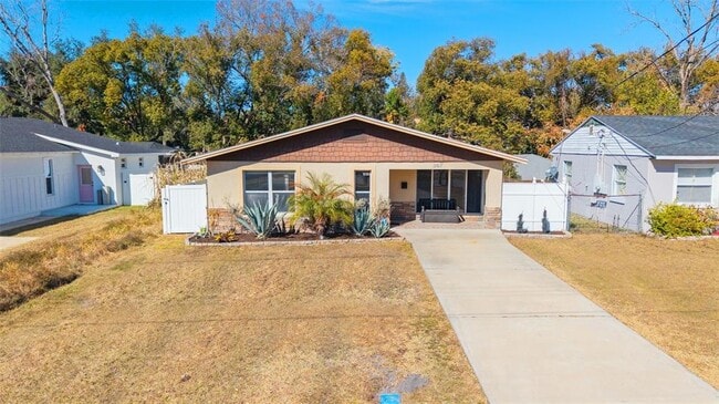 Building Photo - 207 W Broad St