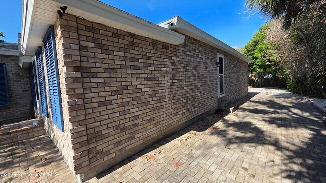 Building Photo - 1550 S Atlantic Ave