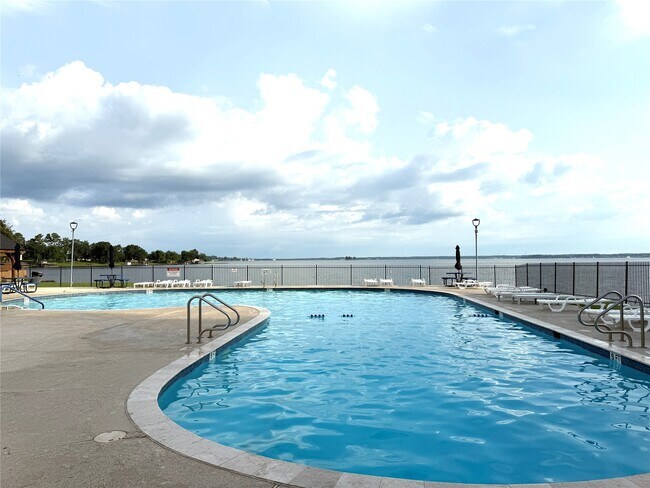 Building Photo - 7037 Kingston Cove Ln