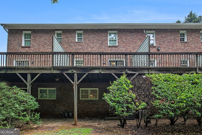Building Photo - 2884 Spruce Cir