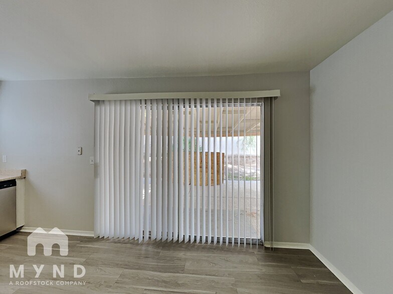 Building Photo - 1567 S Christy Ln