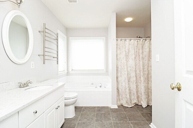 Building Photo - Pet-Friendly N. Albemarle Home With Fenced...