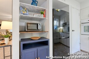 Building Photo - 8715 Starcrest Dr