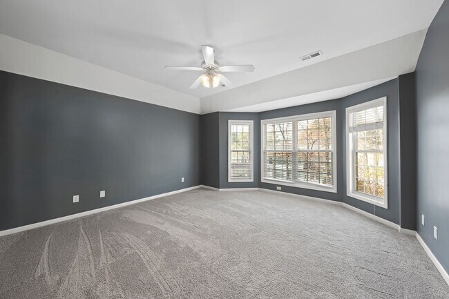 Building Photo - 101 Palmwood Ct