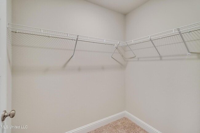 Building Photo - 6559 Eastland Cir