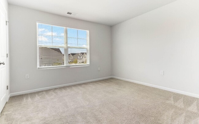 Building Photo - 5014 Pufa St