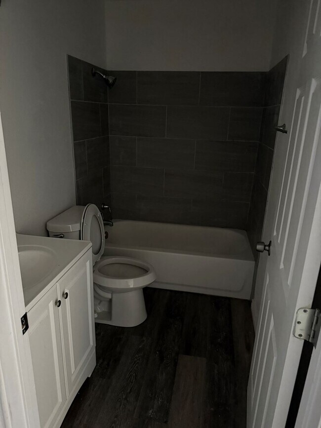 Building Photo - 319 E 29th St