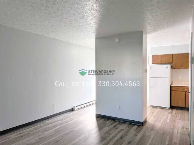 Building Photo - 235 Engadine Ct